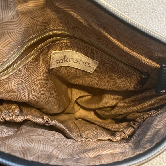 Sakroots crossbody purse - Picture 3 of 4